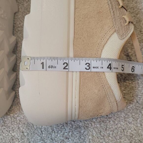 UGG WOMEN’S MARIN MEGA PLATFORM LACE-UP SUEDE SHOES SIZE 12